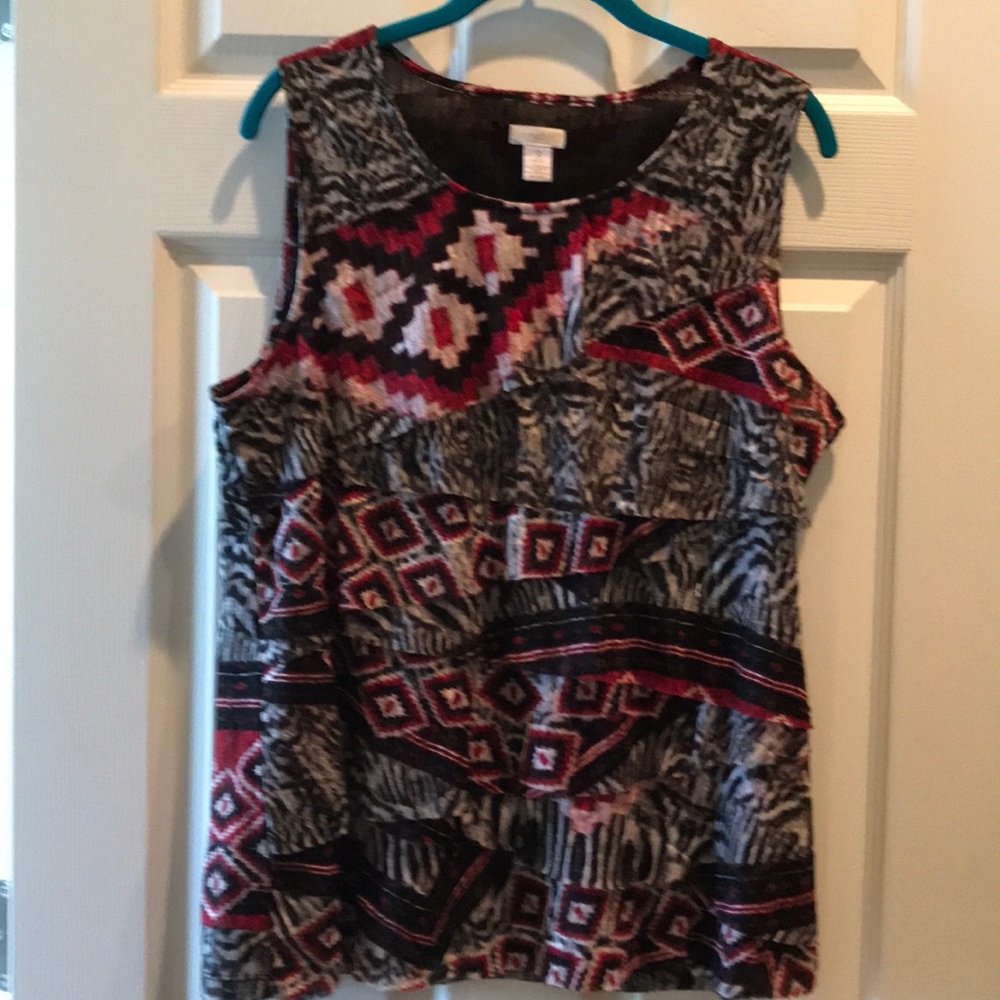 Red and black geometric pattern tunic top